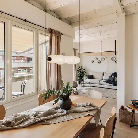 Solea - 3 Bedrooms And Balcony In Eixample Dreta