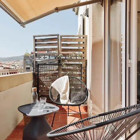 Solea - 3 Bedrooms And Balcony In Eixample Dreta