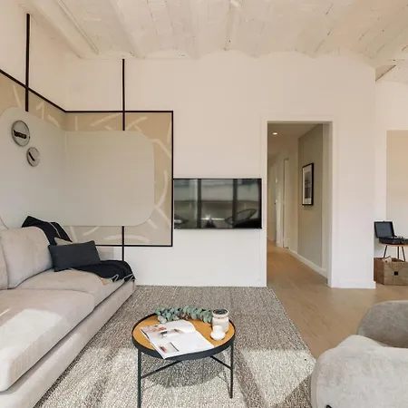 Solea - 3 Bedrooms And Balcony In Eixample Dreta Barselona