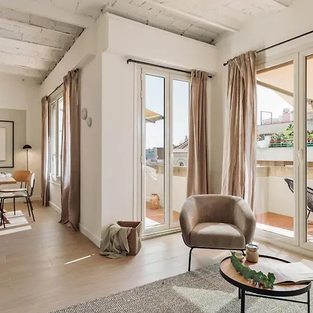 Solea - 3 Bedrooms And Balcony In Eixample Dreta Daire *